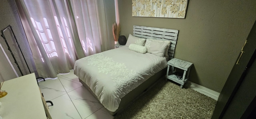 To Let 3 Bedroom Property for Rent in Safari Gardens North West